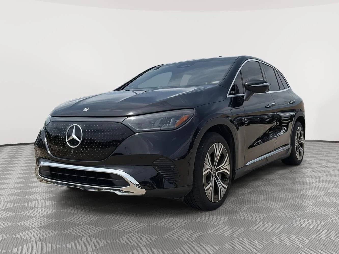 2023 Mercedes-Benz EQE SUV EQE 350 4MATIC's photo
