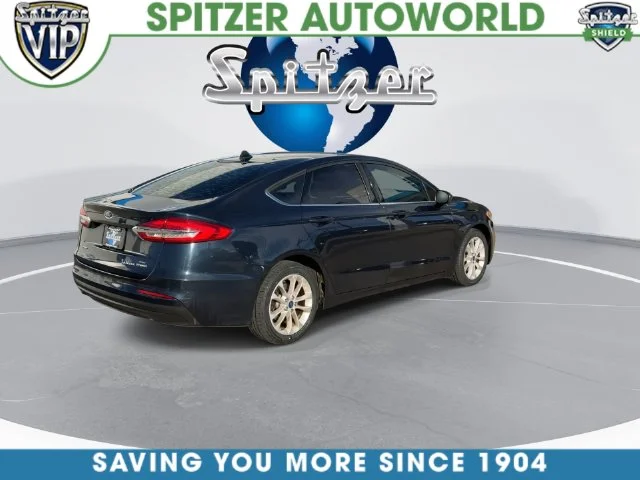 Used 2020 Blue Ford SE image 15