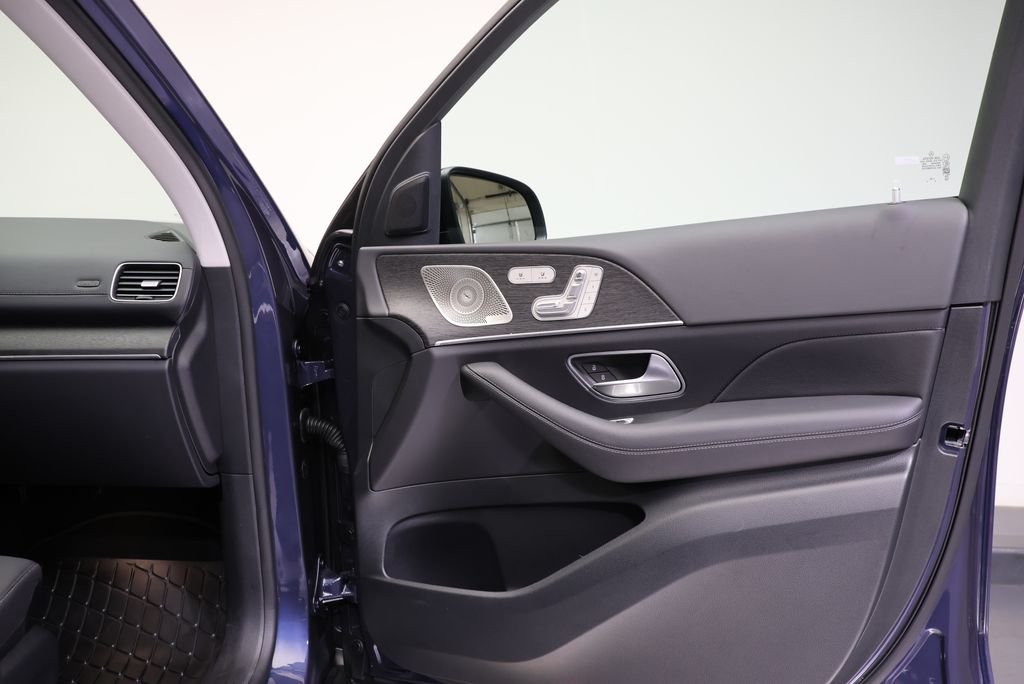 2026 Mercedes-Benz GLS Base - Photo 46