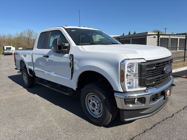 New 2026 Oxford White Ford F-350® XL image 1