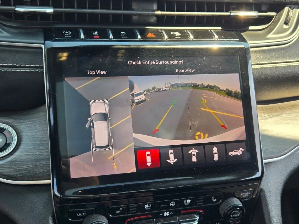 Used 2021 White Jeep Limited image 28
