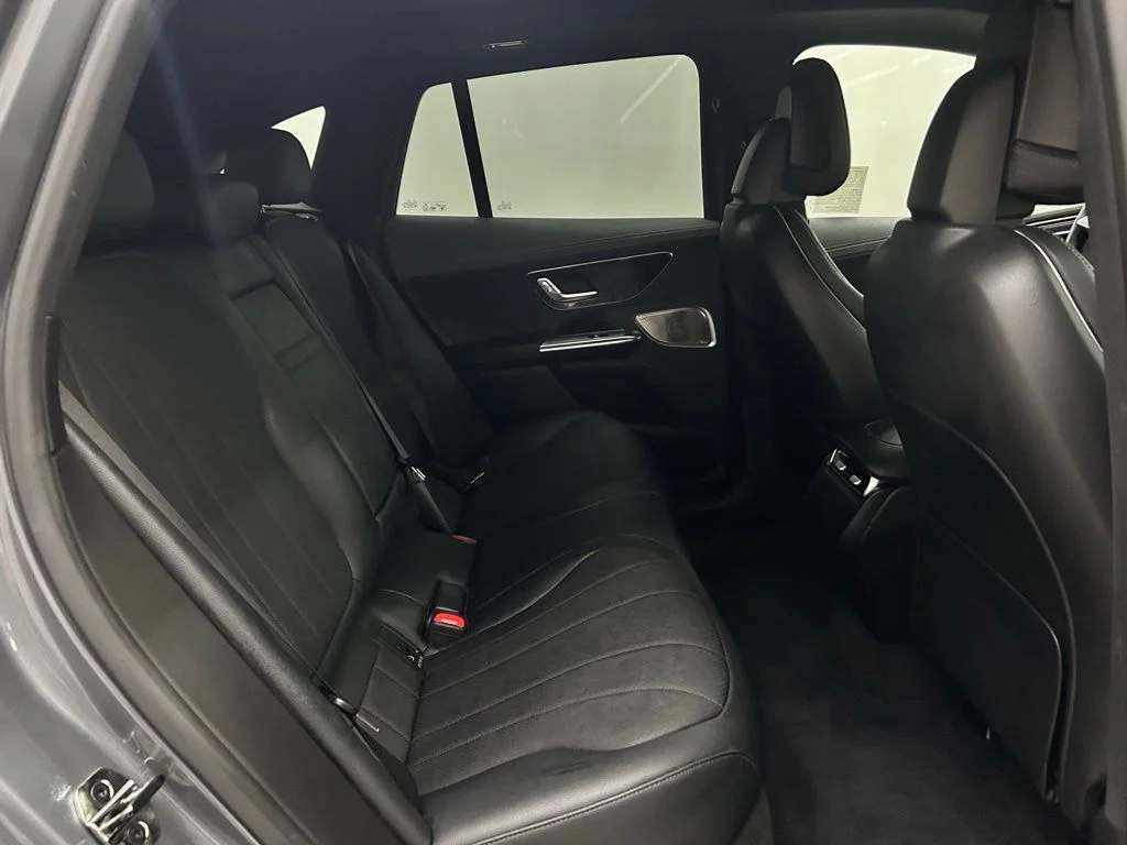 Used 2023 Gray Mercedes-Benz 500 SUV image 15