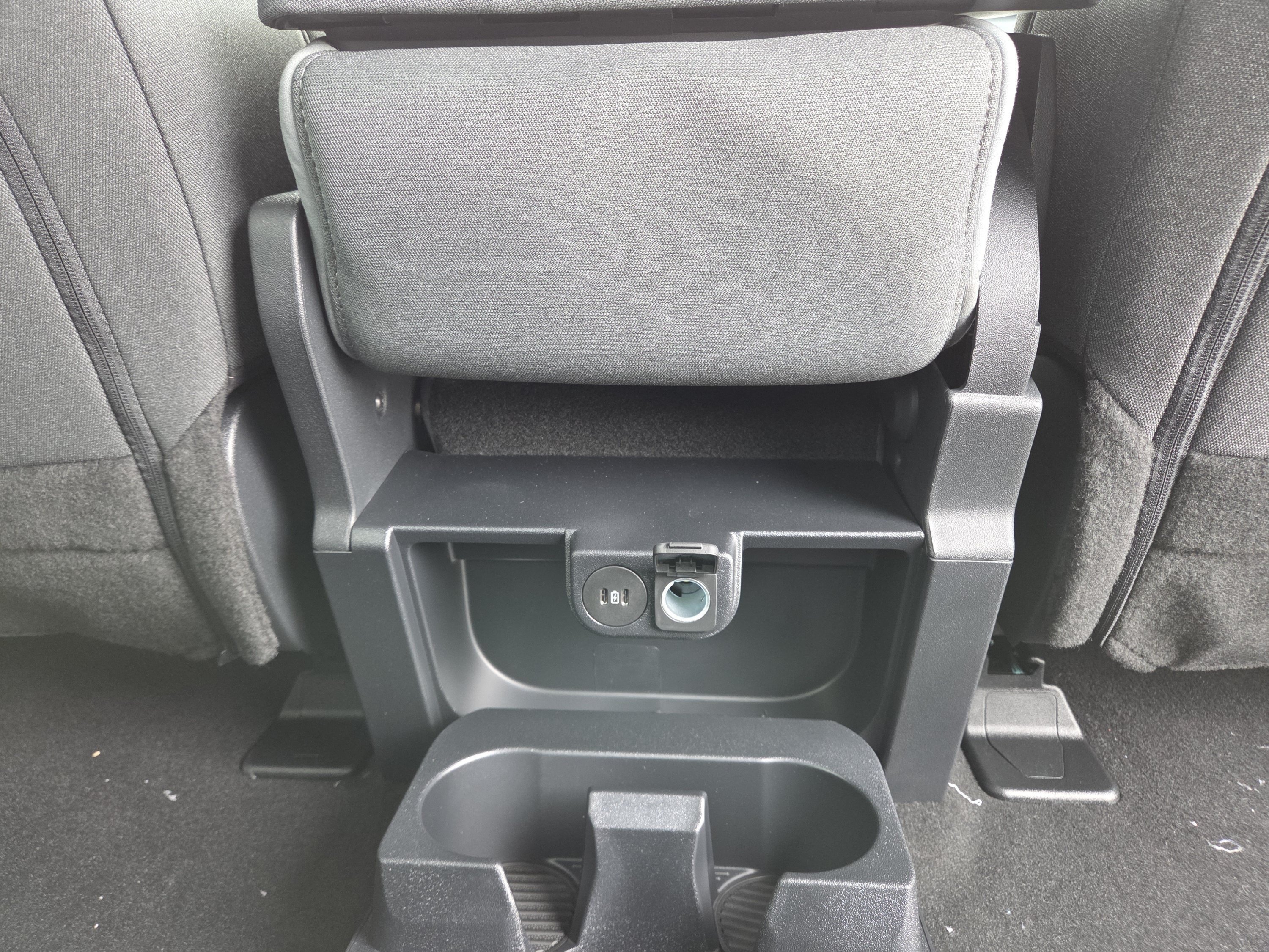 New 2026 Oxford White Ford XLT image 30