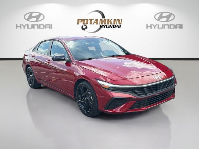 Used 2026 Red Hyundai SEL Sport image 3