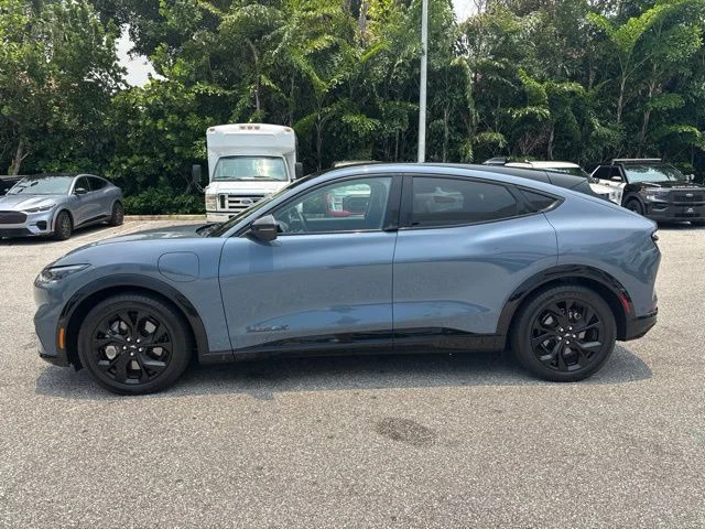 Certified Used 2023 Vapor Blue Ford Premium image 4