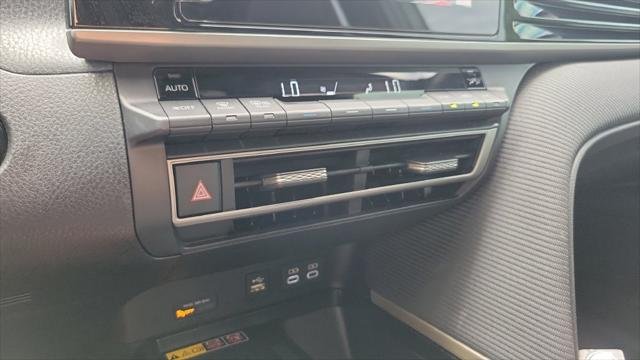 Certified Used 2025 MIDNIGHT BLACK METAL Toyota  image 18