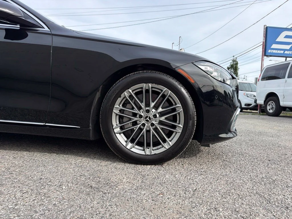 Used 2022 Black Mercedes-Benz S 580 image 13
