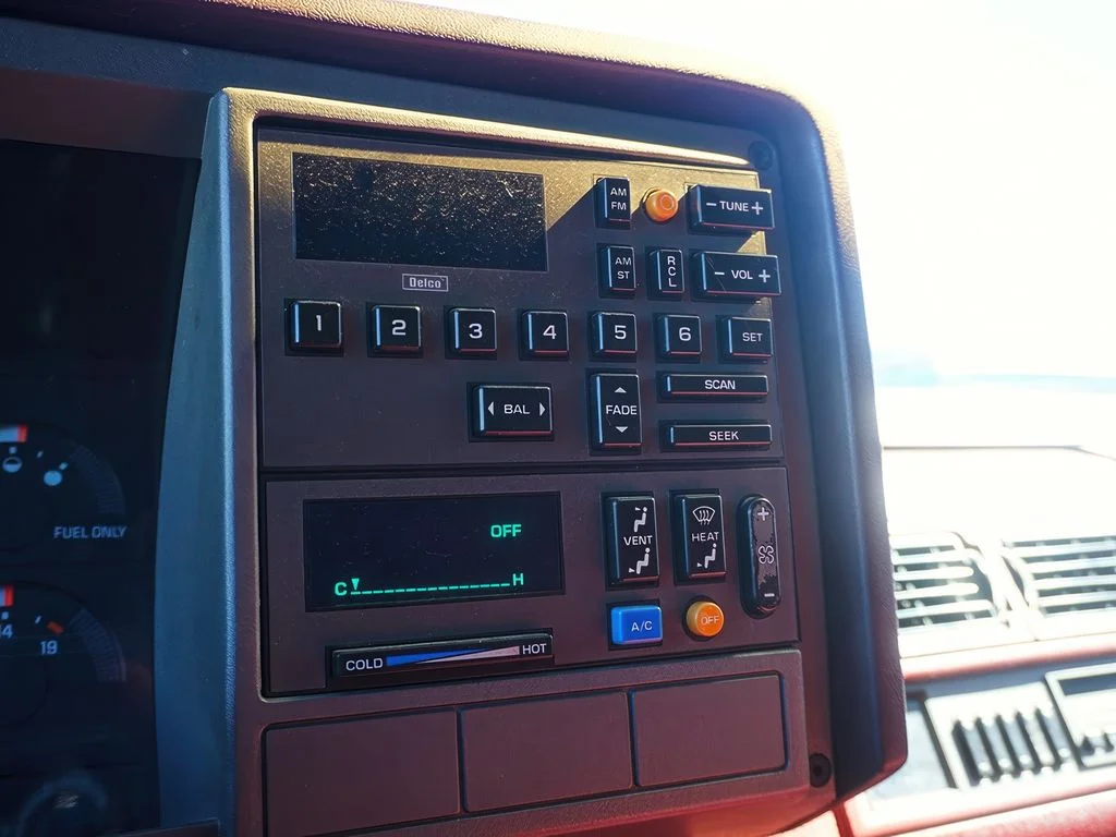 Used 1989 Red Chevrolet  image 21