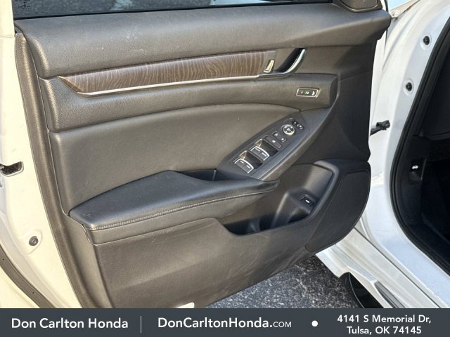 Used 2018 Platinum White Pearl Honda Touring 2.0T image 8