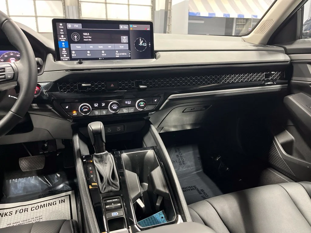 2025 Honda Accord Hybrid EX-L - Photo 60