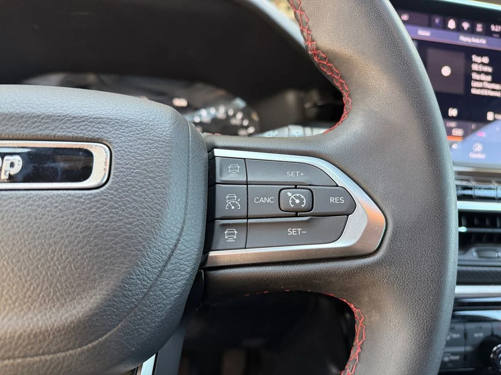 Used 2025 Silver Jeep Trailhawk image 25