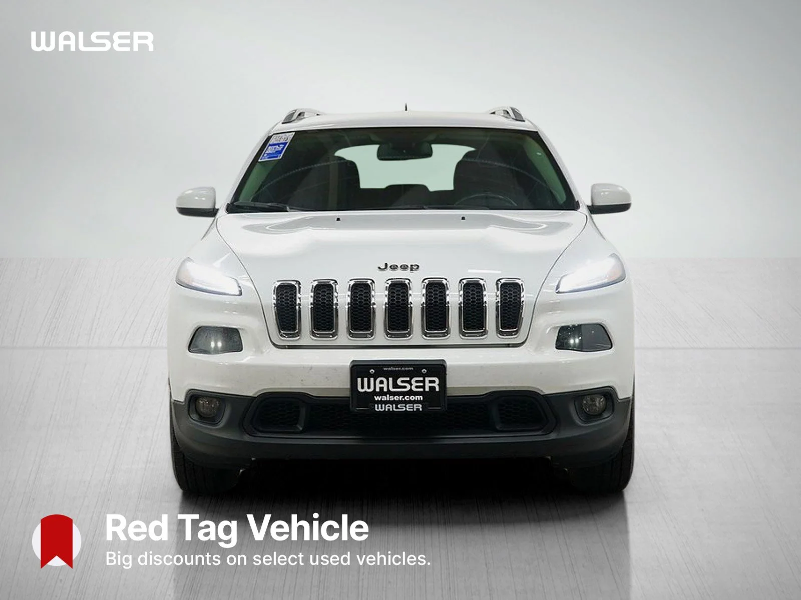 Used 2015 Bright White Clearcoat Jeep Latitude image 8