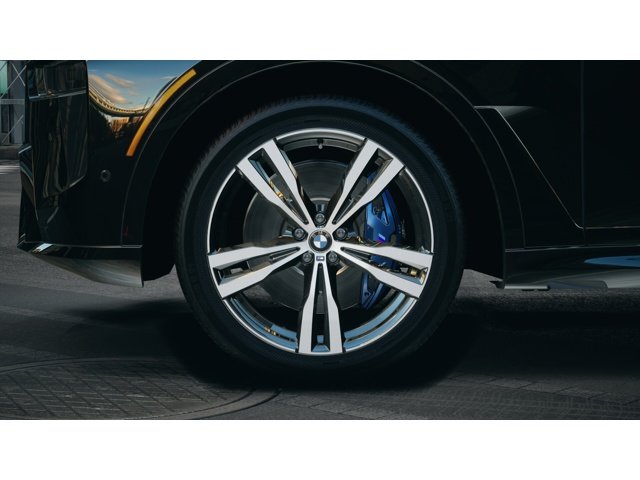 New 2027 Black Sapphire Metallic BMW  image 7