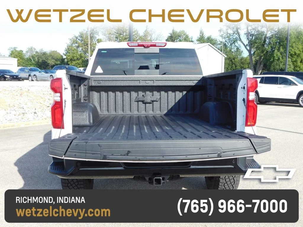 New 2026 Summit White Chevrolet ZR2 image 7