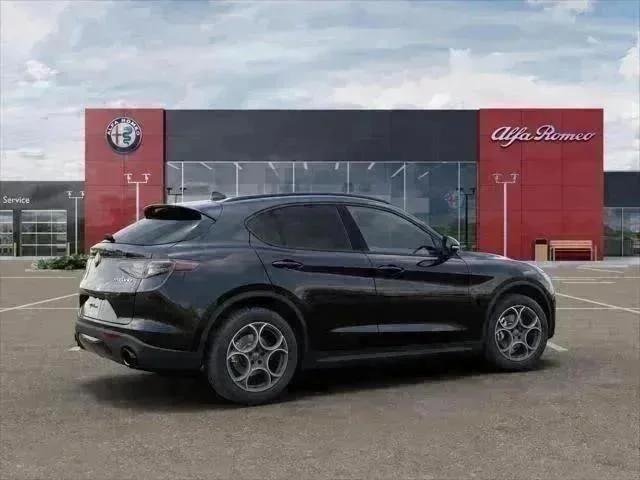New 2025 Vulcano Black Metallic Exterior Paint Alfa Romeo  image 33