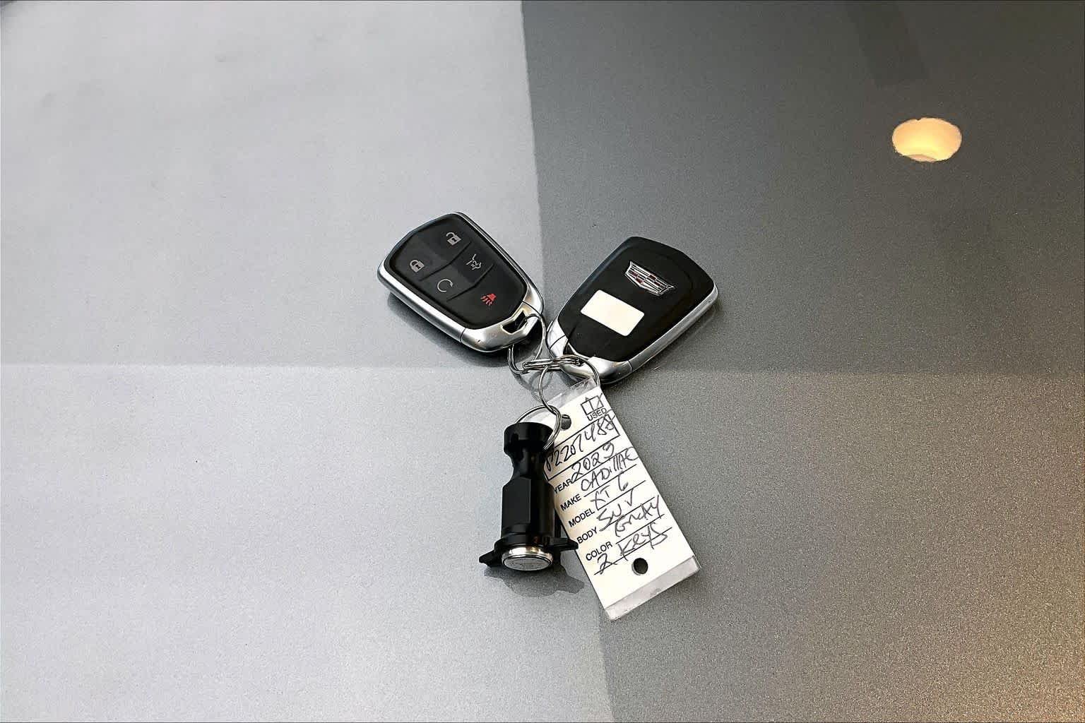 Used 2023 Argent Silver Metallic Cadillac FWD Luxury image 15
