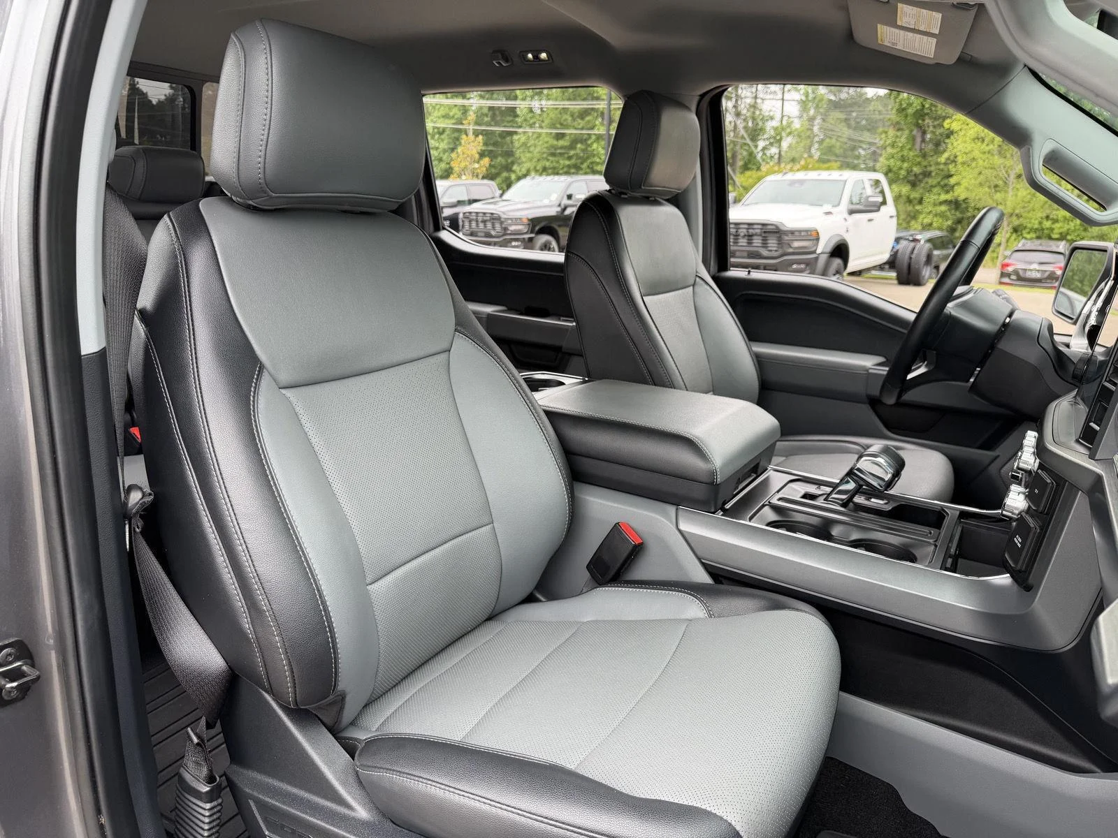Used 2022 Carbonized Gray Ford LARIAT image 20