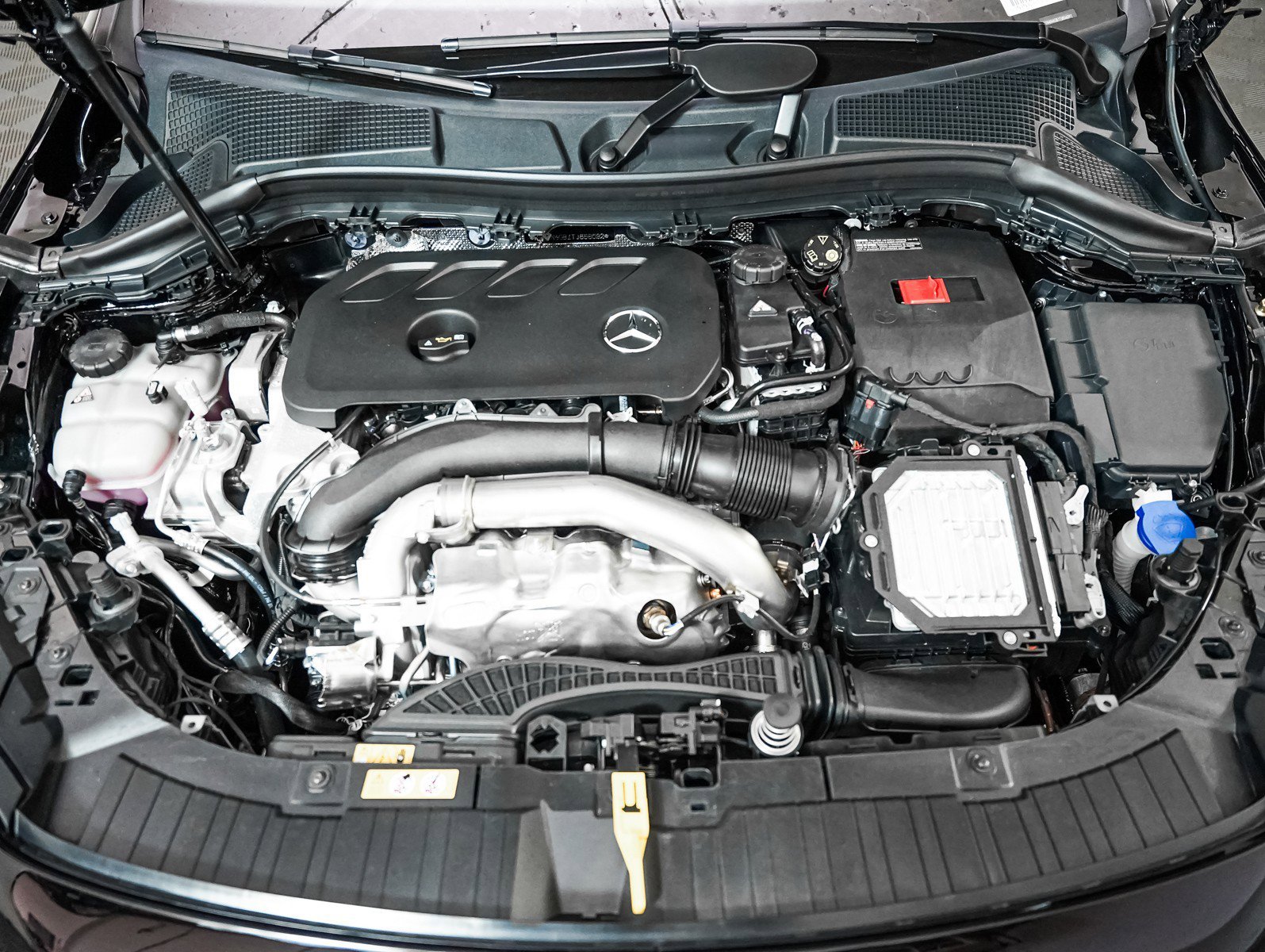 New 2026 Night Black Mercedes-Benz GLA 250 image 4