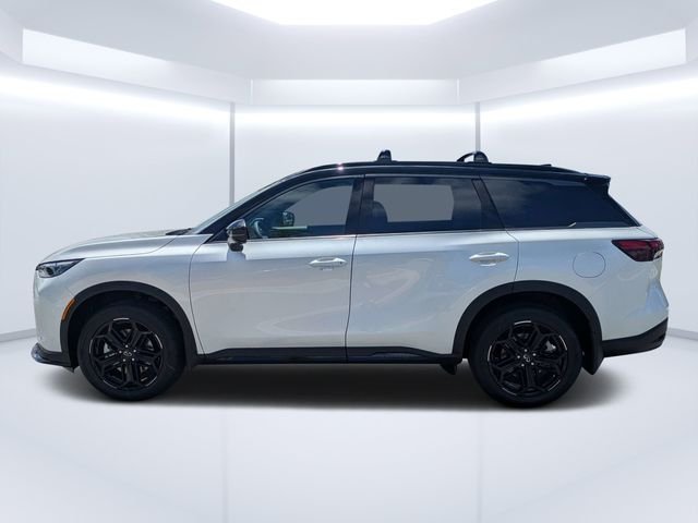 New 2027 2T RAD WHT INFINITI Sport AWD image 6