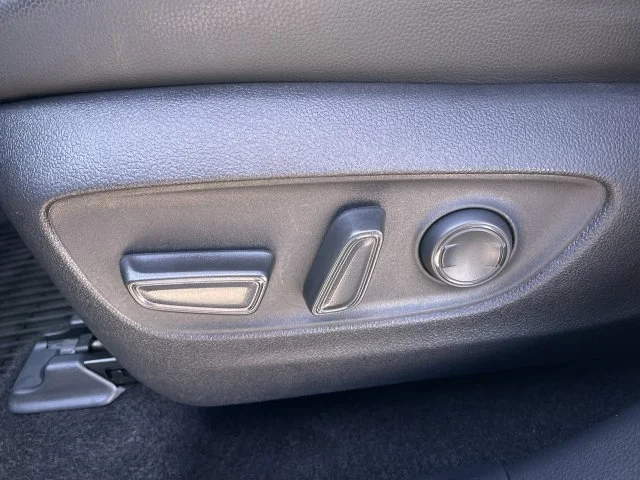 Used 2025 Beige Toyota XLE image 12