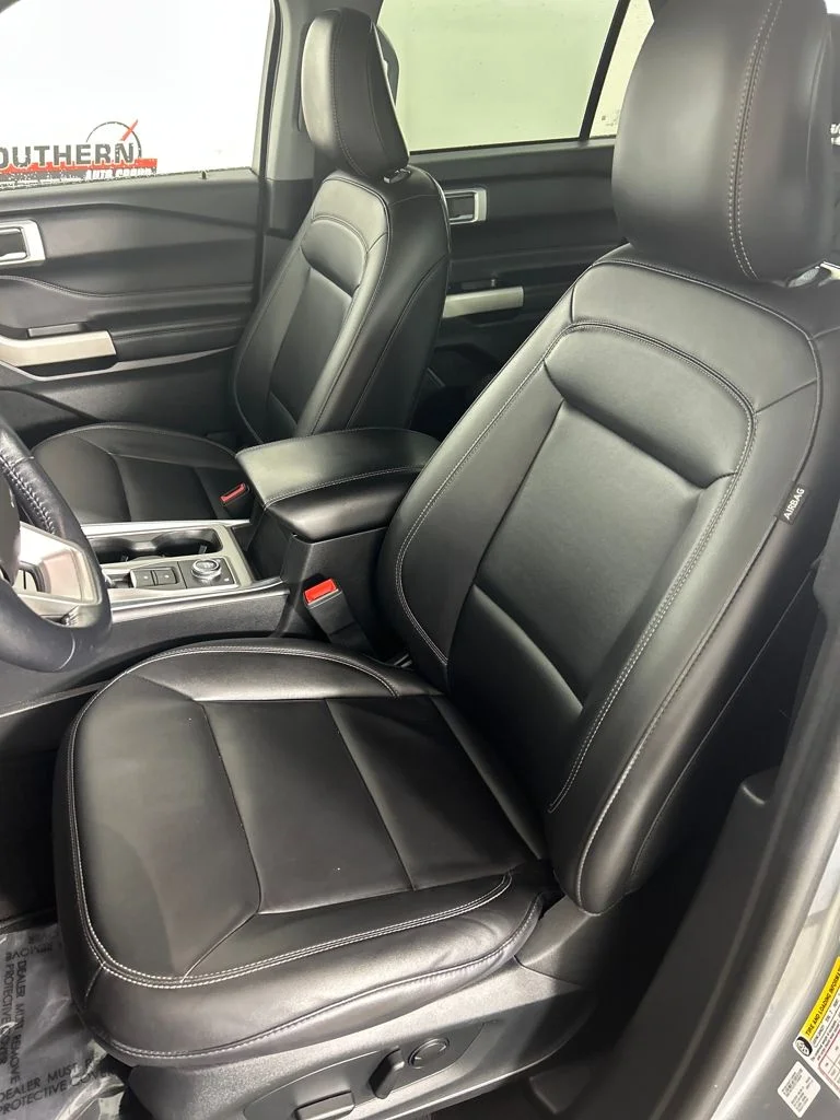 Used 2023 Silver Ford XLT image 12