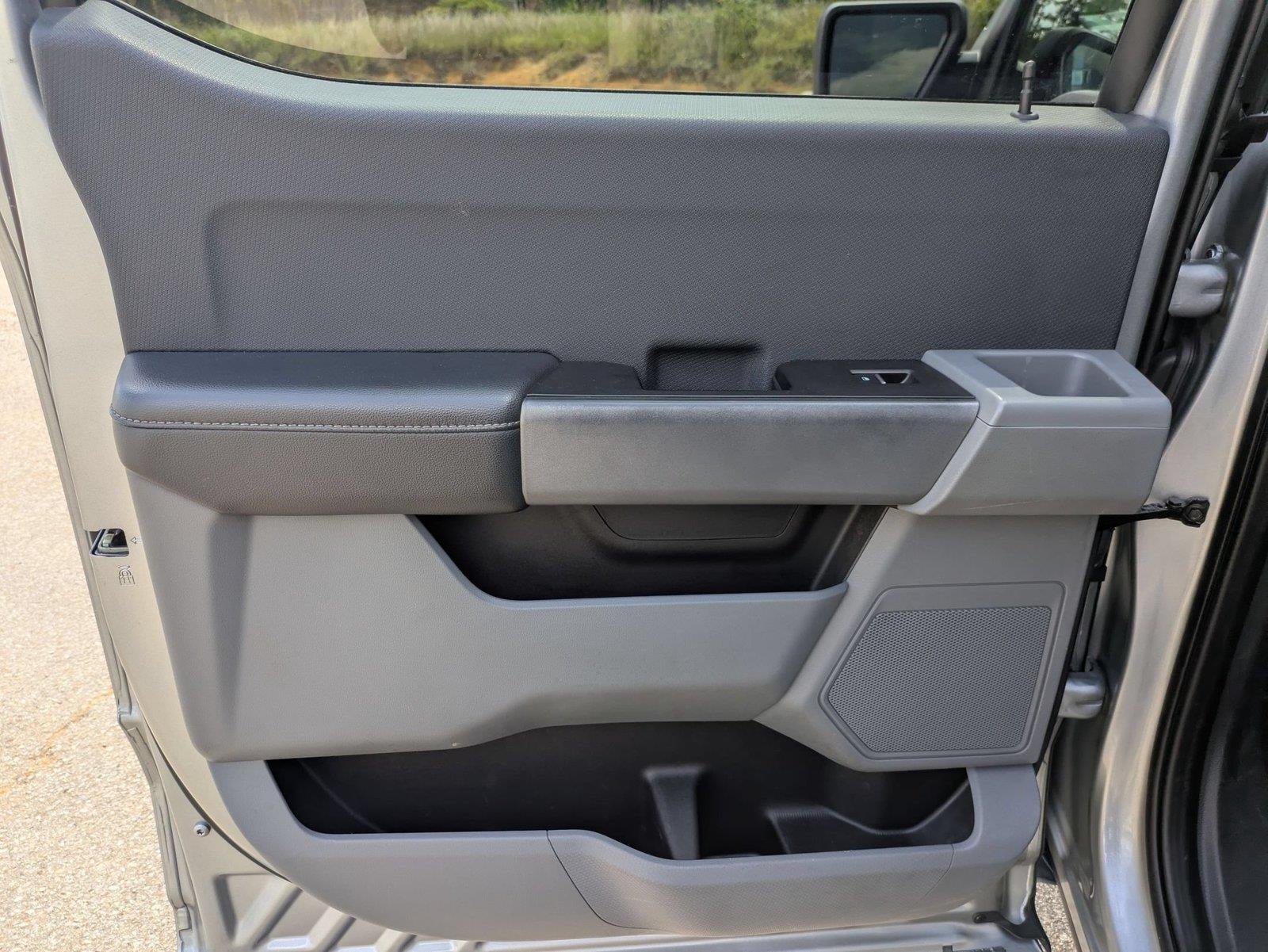 Used 2023 Iconic Silver Metallic Ford XLT image 26