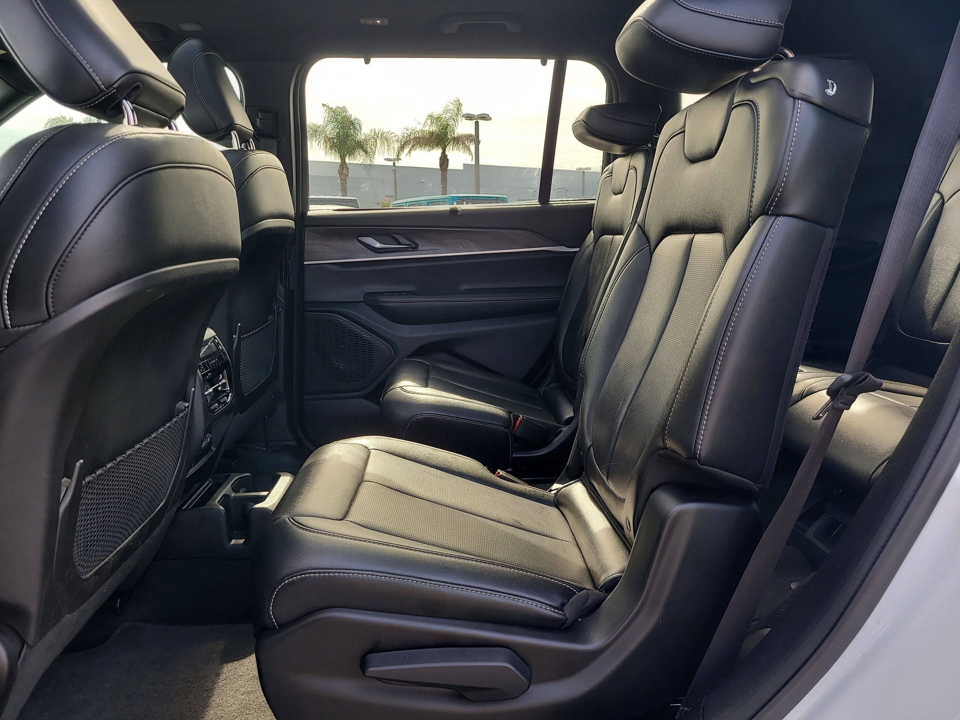 Used 2025 Bright White Clearcoat Jeep Limited image 11