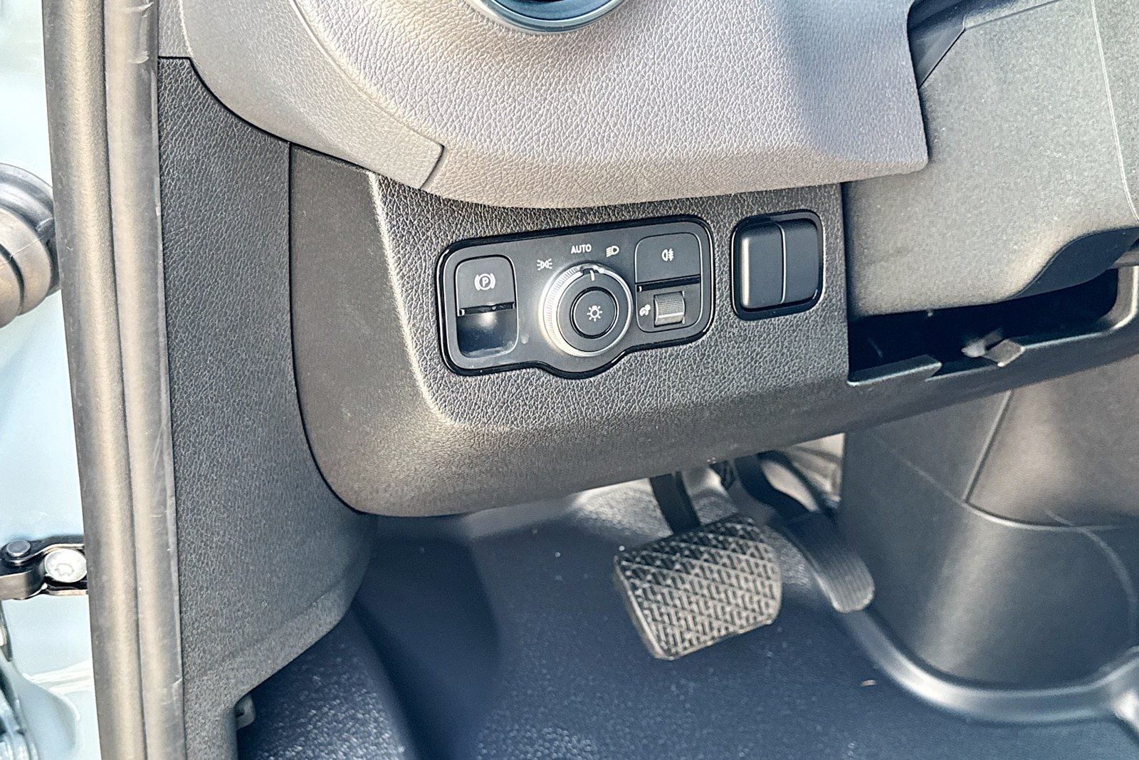 New 2026 Blue Gray Mercedes-Benz  image 10