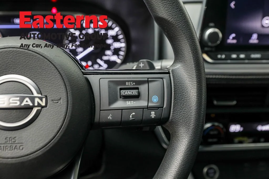 Used 2023 Blue Nissan SV image 15