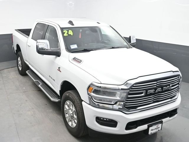 Used 2024 White Ram Laramie image 9