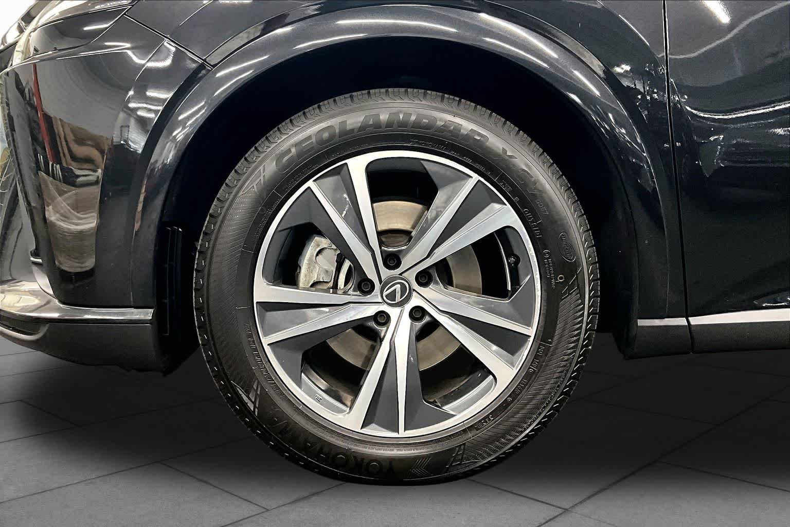 Used 2023 Caviar Lexus Premium image 11