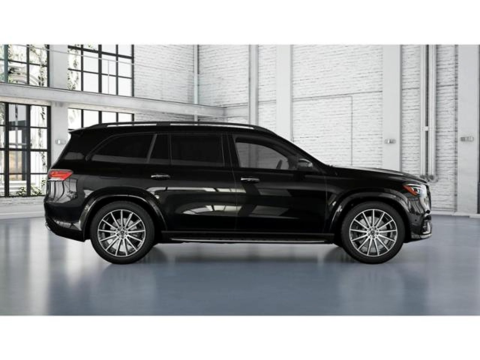 Used 2025 Obsidian Black Metallic Mercedes-Benz 4MATIC® image 2