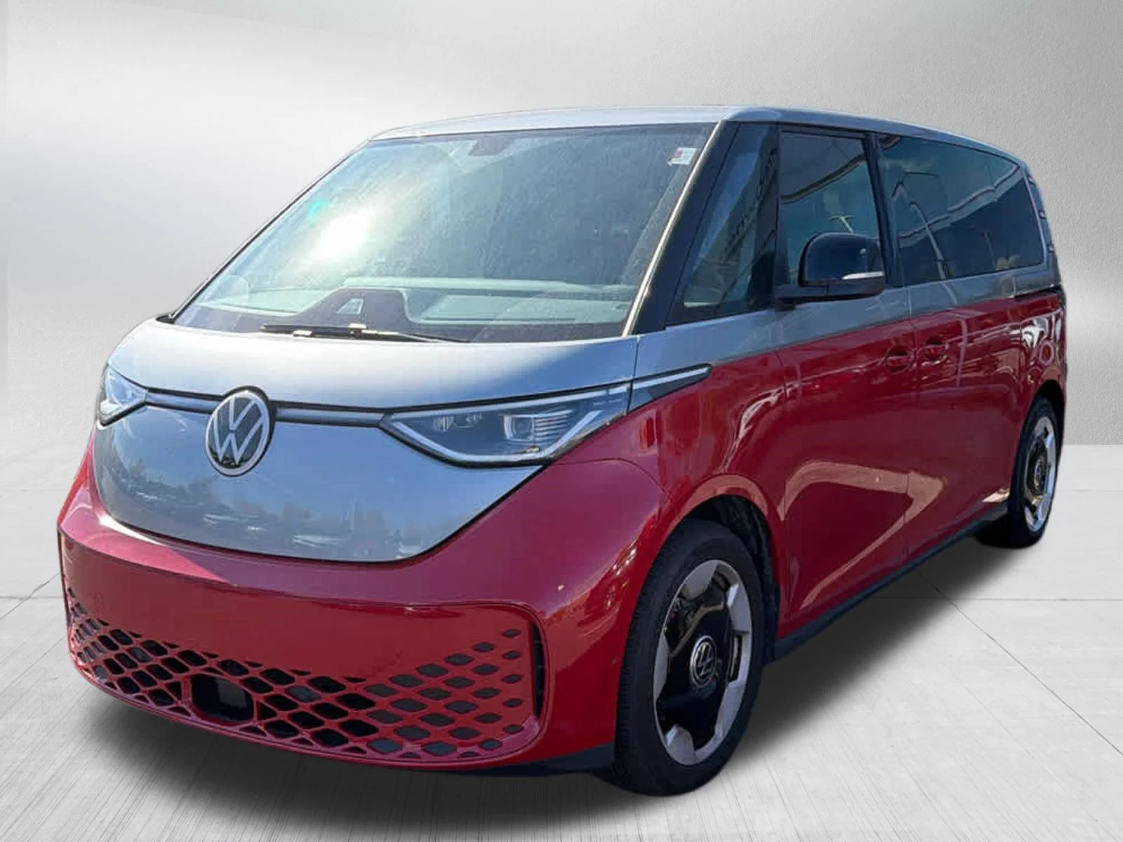 Certified 2025 Volkswagen ID. Buzz PRO S with VIN WVGAWVEB9SH037302 for sale in St. Louis Park, MN