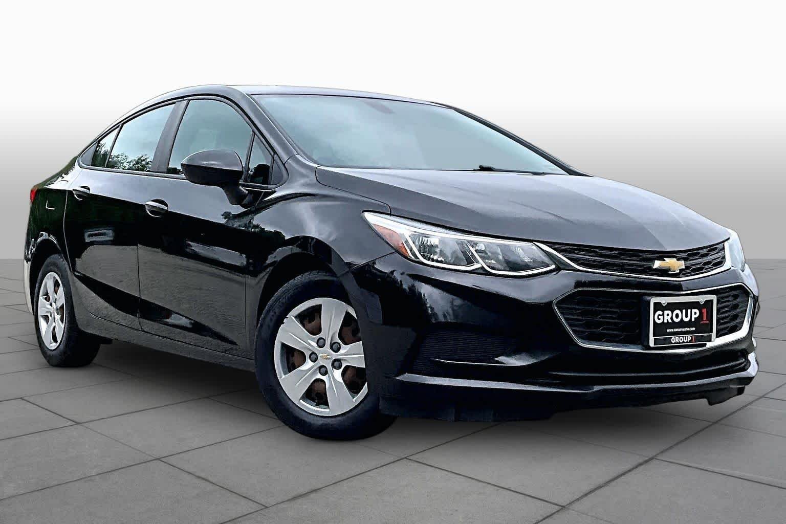 Pre-Owned 2018 Chevrolet Cruze LS