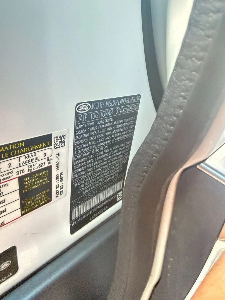 Used 2022 White Land Rover Westminster image 54