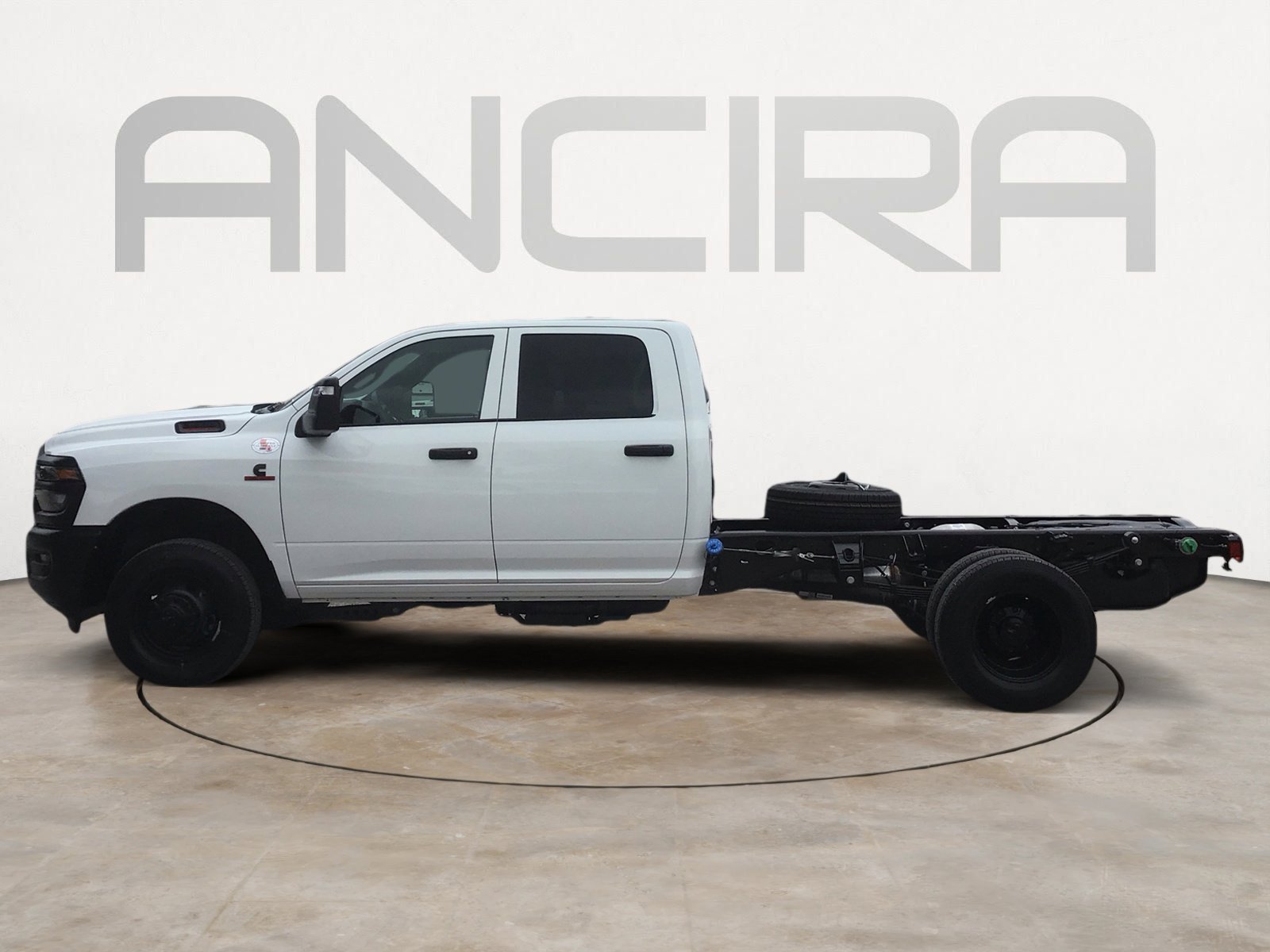New 2026 Bright White Clearcoat RAM Tradesman image 7