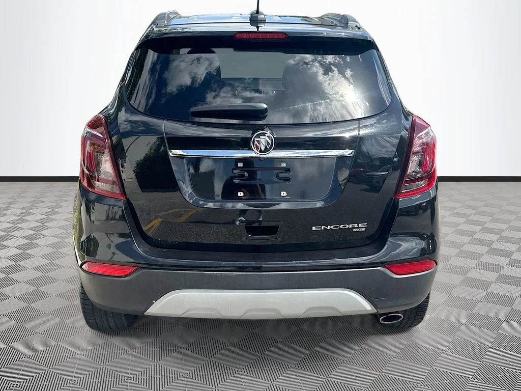Used 2021 Black Buick Preferred image 7