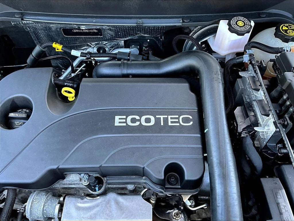 Used 2022 Gray Chevrolet Premier image 33