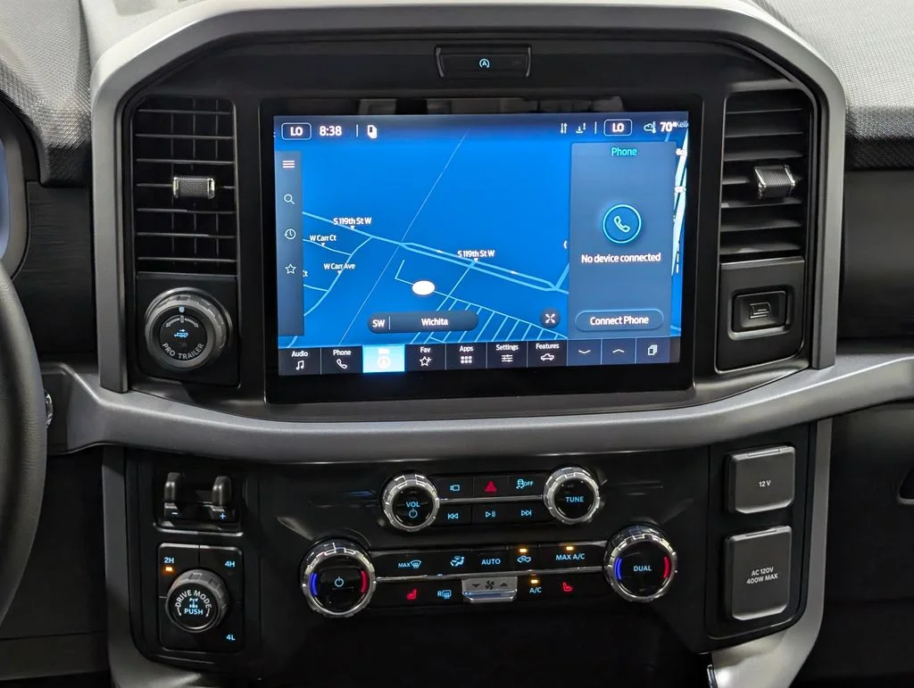 New 2026 Oxford White Ford XLT image 5