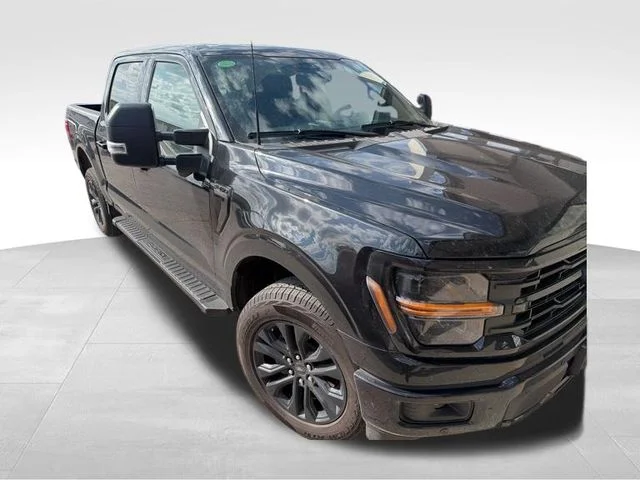 Used 2025 Black Ford XLT image 6