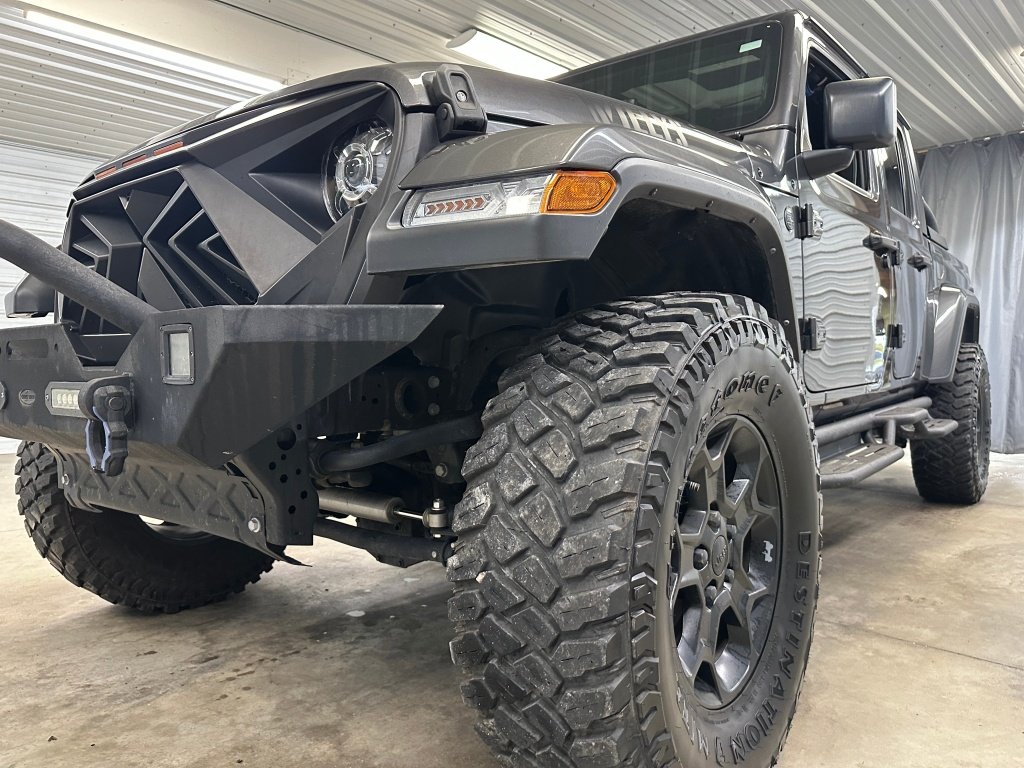 Certified Used 2023 Granite Crystal Metallic Clear Coat Jeep Willys image 29