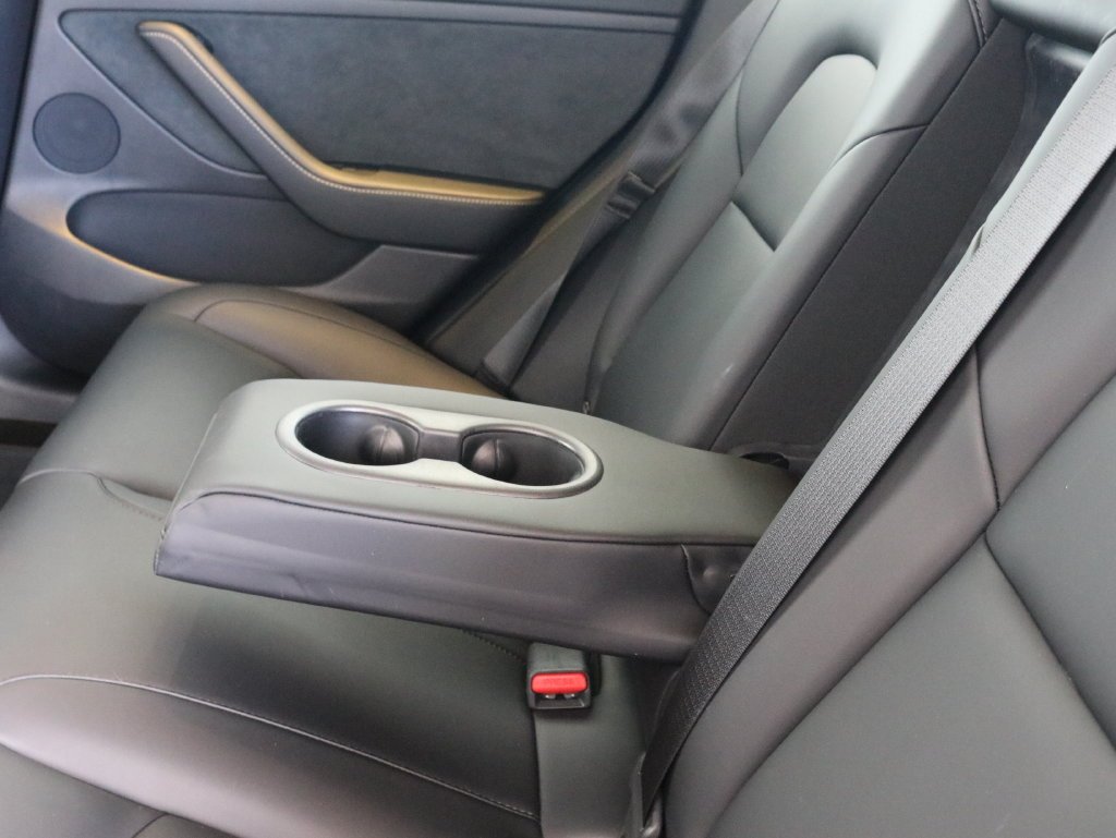 Used 2022 Silver Tesla Long Range image 29