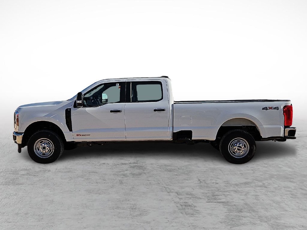 New 2027 Oxford White Ford F-350® XL image 6