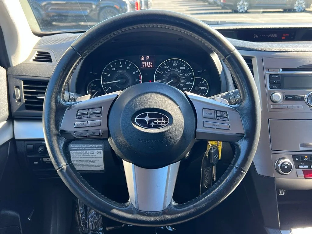 Used 2011 Graphite Gray Metallic Subaru 2.5i Premium image 22