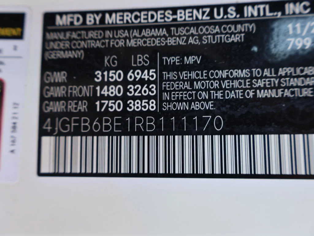Used 2024 MANUFAKTUR Diamond White Metallic Mercedes-Benz GLE 53 AMG® image 45