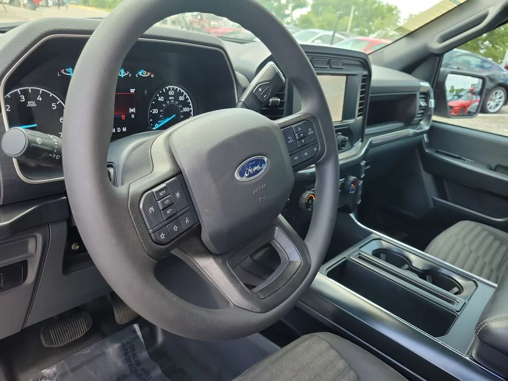 Used 2023 Oxford White Ford XL image 15