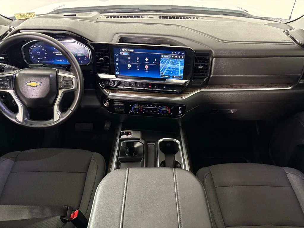 Used 2026 White Chevrolet LT image 39
