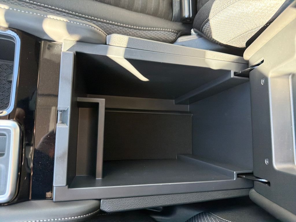 New 2026 Nissan Pathfinder SV 4D Sport Utility