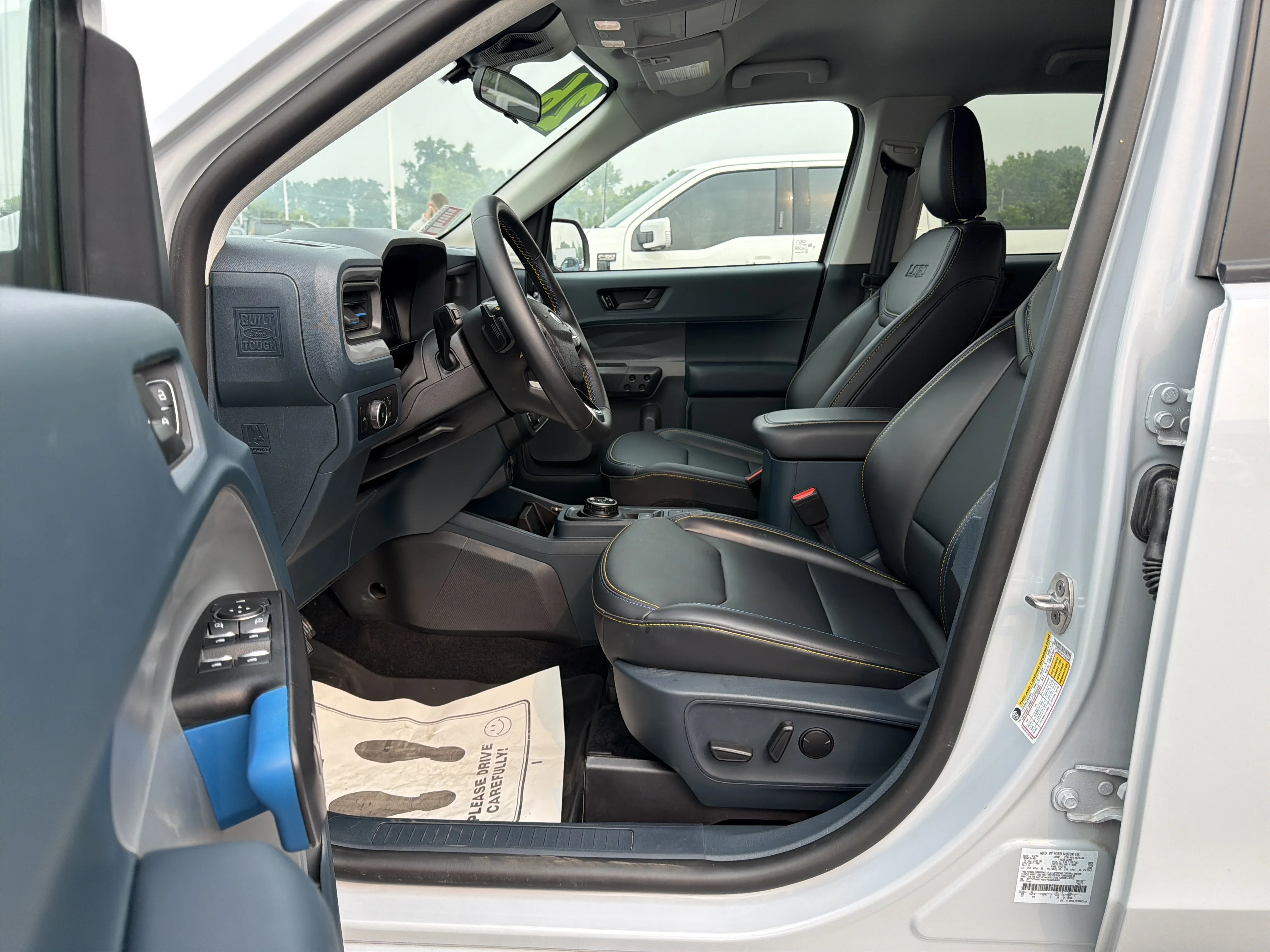 Used 2026 White Metallic Ford Lobo Standard image 12