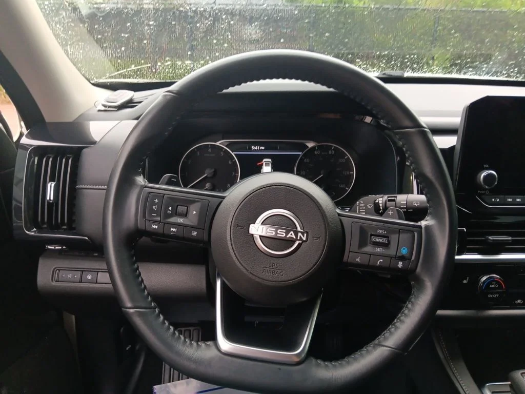 Used 2024 Pearl White Tricoat Nissan SV image 15